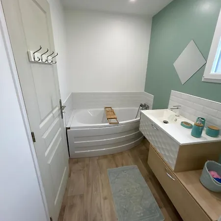 Holiday home Metal & Colombage Aux Portes D' Honfleur *