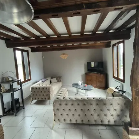 Holiday home Metal & Colombage Aux Portes D' Honfleur *
